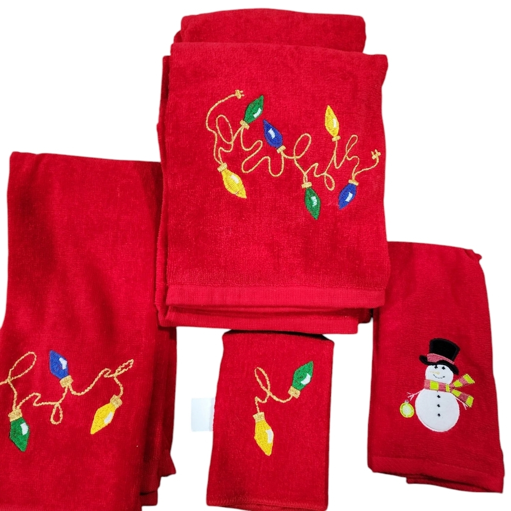 New 8 Bright Red Cotton Towels w/Embroidered Christmas Lights & Snowman vintage